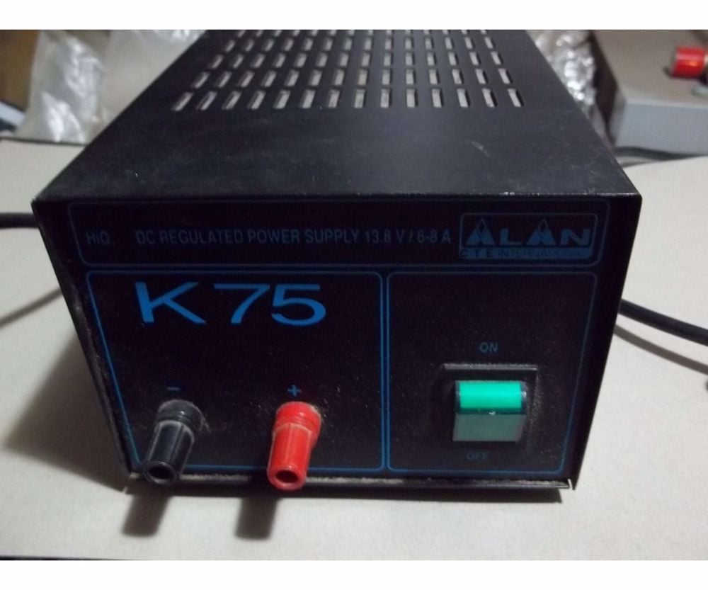 Alan K75 típusú 13,8 V 6/8 A fix táp, tápegység transzformátor eladó