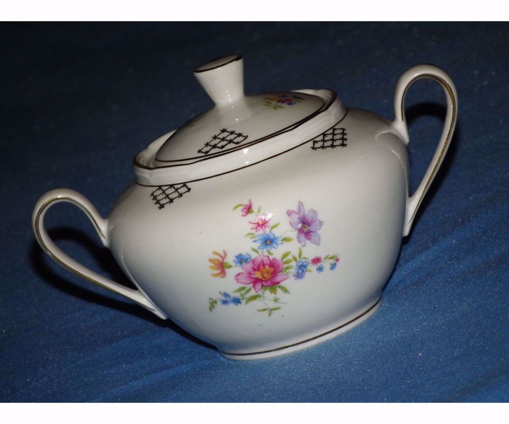 Hibátlan bonbonier Stadtlengsfeld német porcelán cukortartó