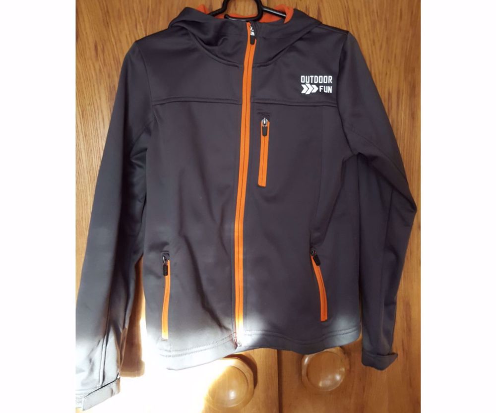 Crivit Outdoor szélálló kapucnis dzseki.