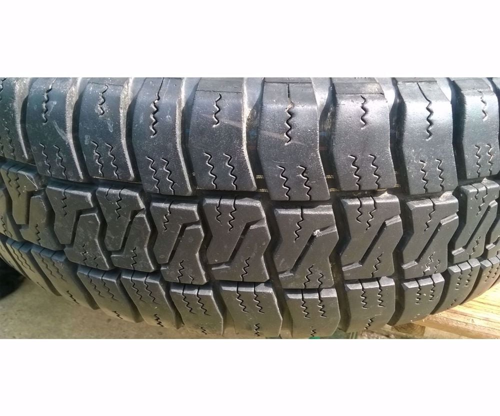 1db újszerű 195/70R15 C Pirelli négy évszakos kisteher gumi  