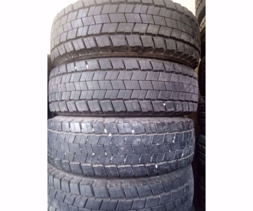  235/75 R17.5 használt húzó teherautógumik  235/75R17,5 235 75 17.5