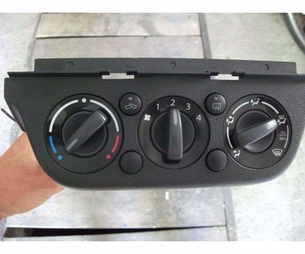 Suzuki swift 2005-töl fütés kapcsoló ,nem klimás Suzuki swift 2005-töl fütés kapcsoló ,nem klimás