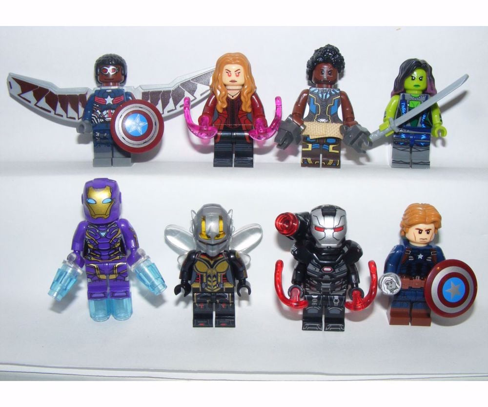 Lego Avengers Bosszúállók figurák Gamorra Vörös Boszorkány figura