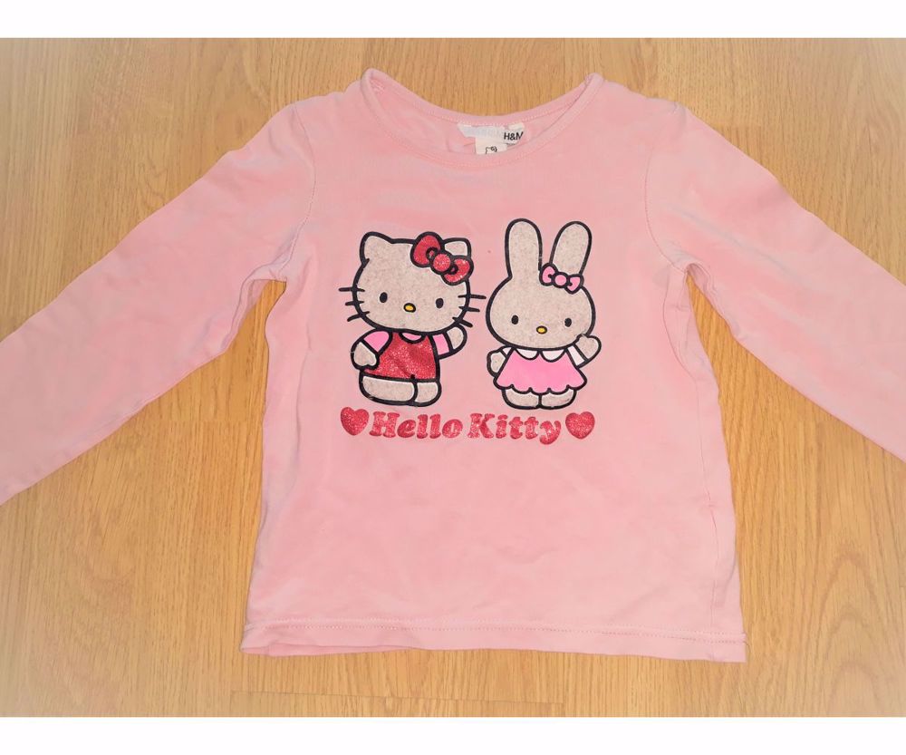 104/110 újszerű H&M cuki Hello Kitty és nyuszija póló felső 