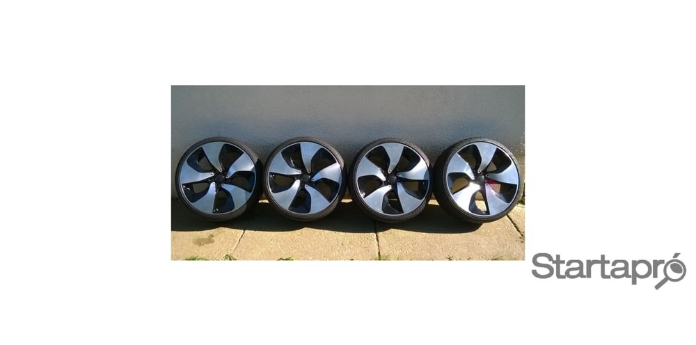 Eladó 4db új 20as 5x112-es gyári bmw i8 Magnézium felni új 225/30zr20 Triangle Sportex nyári gumival