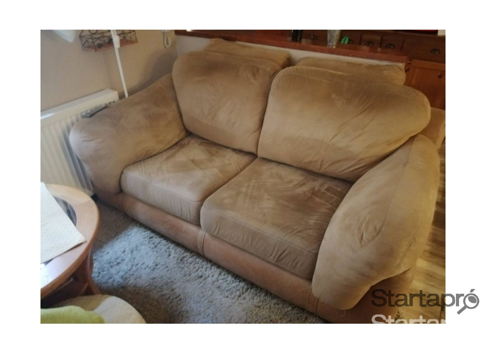 Velúr bőr hatású 2 személyes elegáns kanapé
