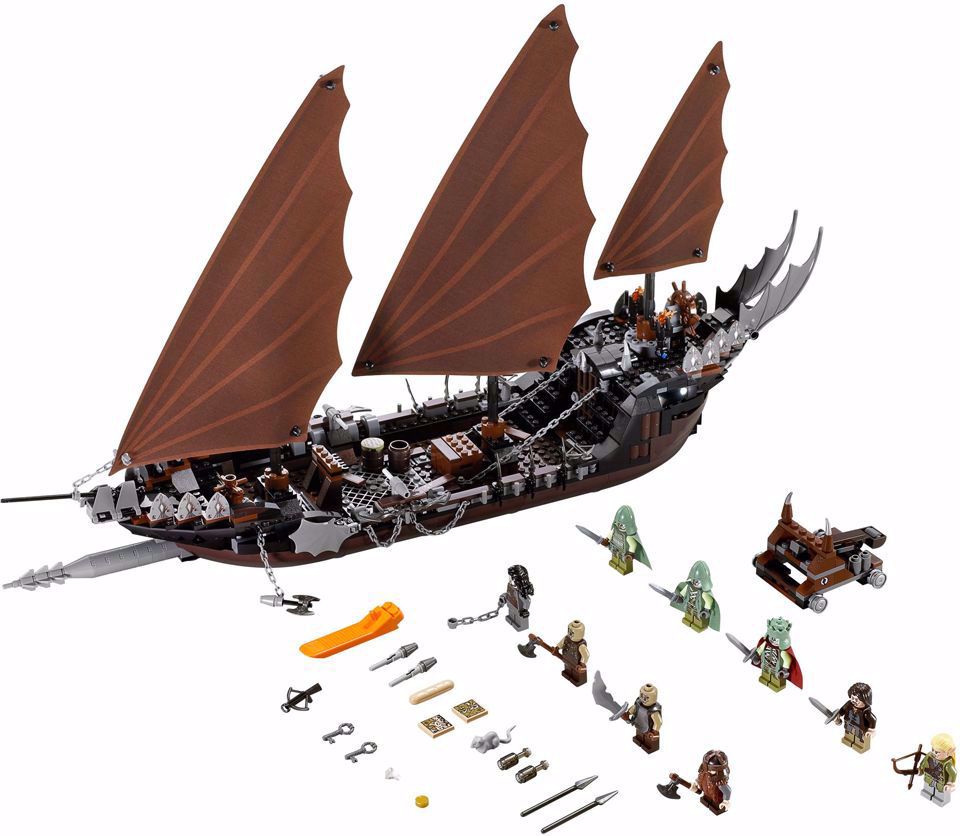 Lego komp. Gyűrűk Ura Hobbit 79008 Rajtaütés a kalózhajón 866db Lepin új