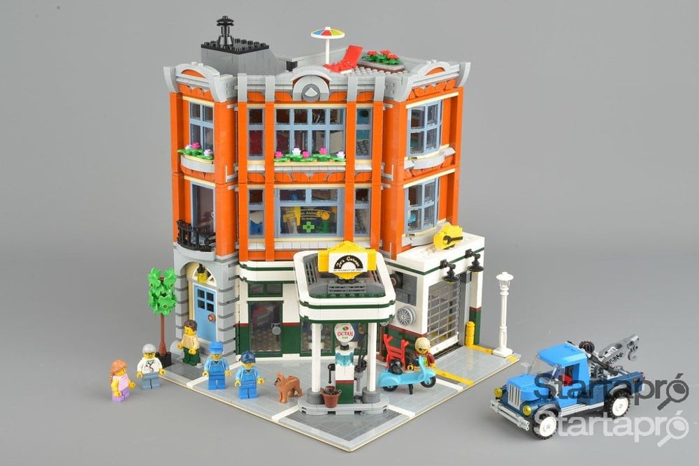 Lego komp. Creator 10264 Corner Garage Sarki Garázs 2600db Lepin új 