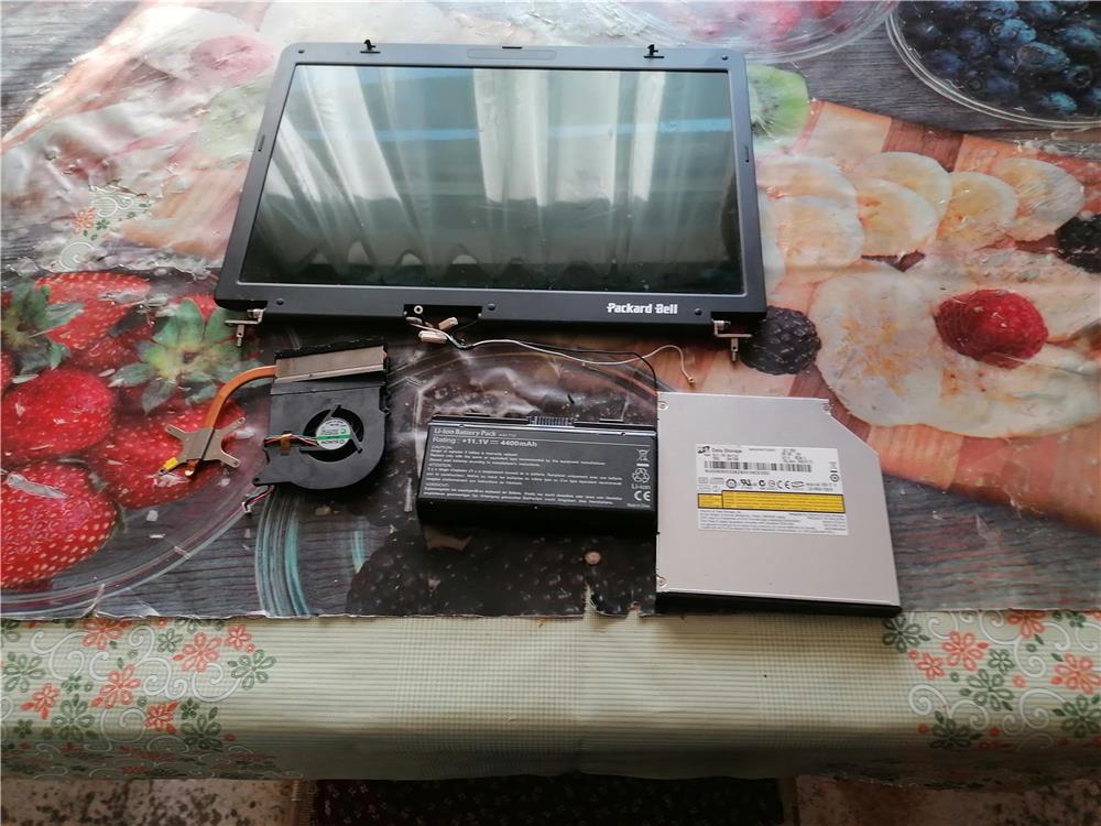 Packard Bell laptop Alkatrész eladó Packard Bell laptop Alkatrész eladó