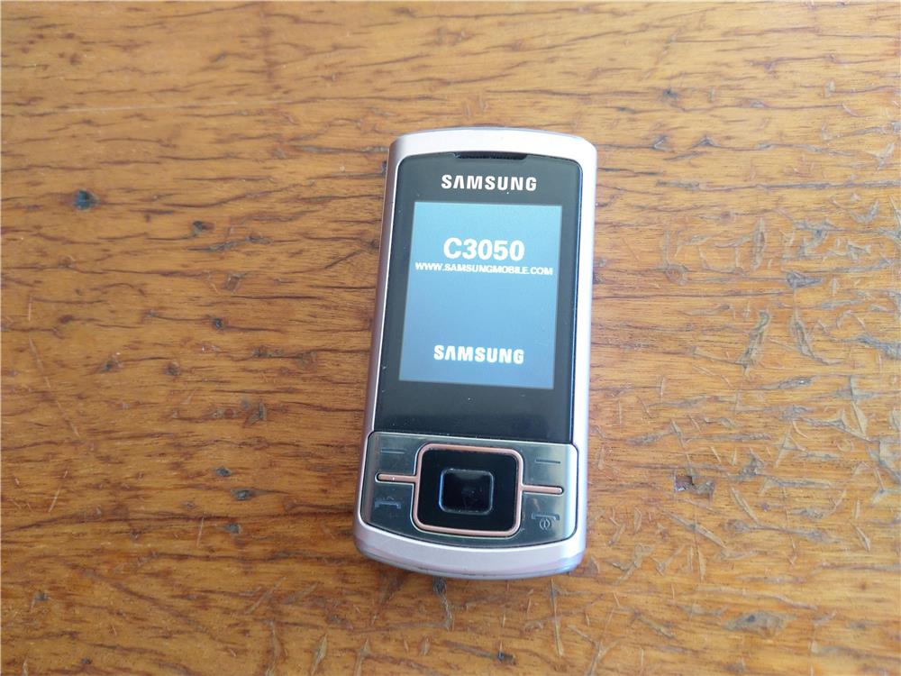 Samsung C3050 telefon