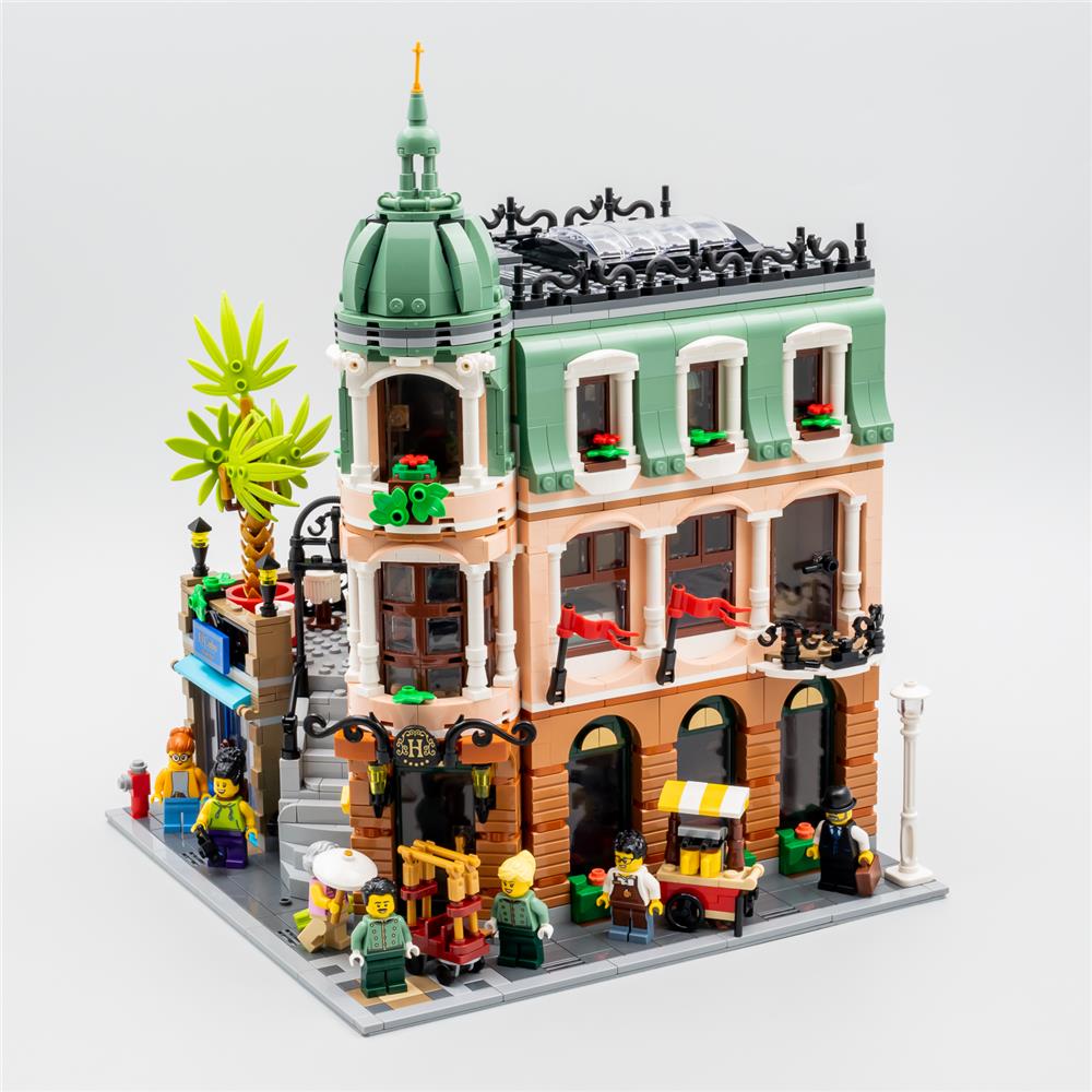 Lego komp. Creator Icons 10297 Boutique Hotel moduláris ház 3066db LEPIN ÚJ