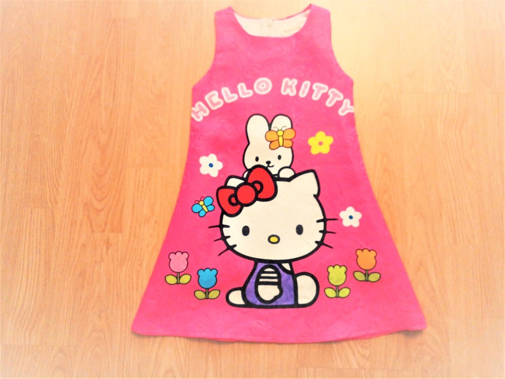 116 /122 újszerű cuki nagy Hello Kitty mintás pink ruha ruci   