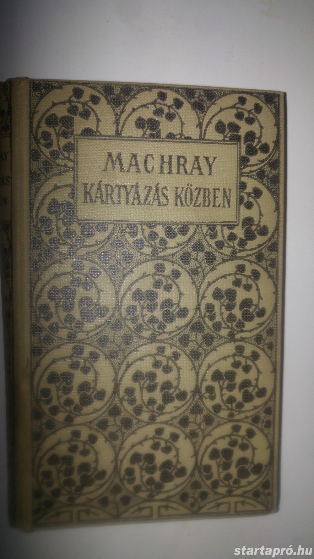 Robert Machray Kártyázás közben - londoni detektívtörténet