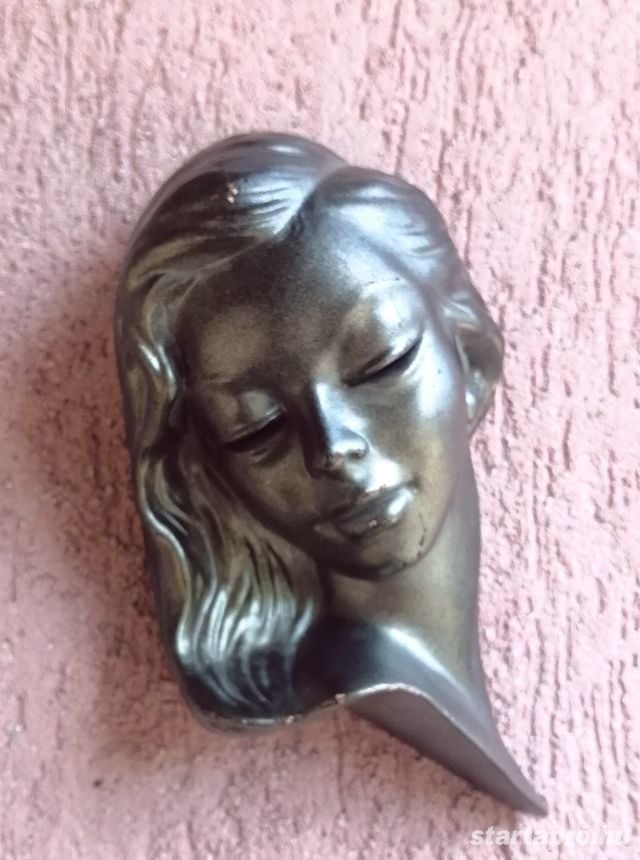 Grey Lady Art Deco Mázas, égetett kerámia dombormű, Németországból 1958