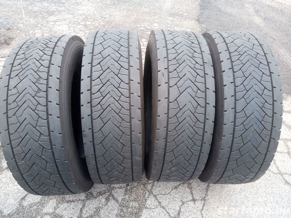 315 70 R22.5 használt Dunlop 315 7 R22.5