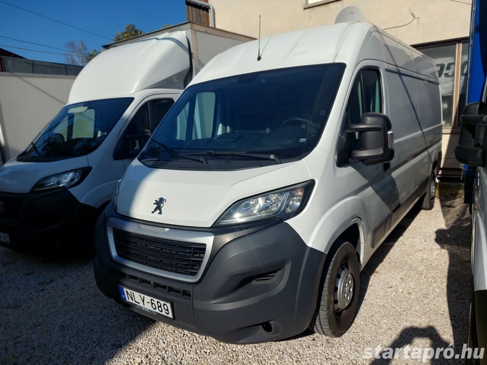 Bérelhető Peugeot  Boxer 13m3  es  kisteherautó