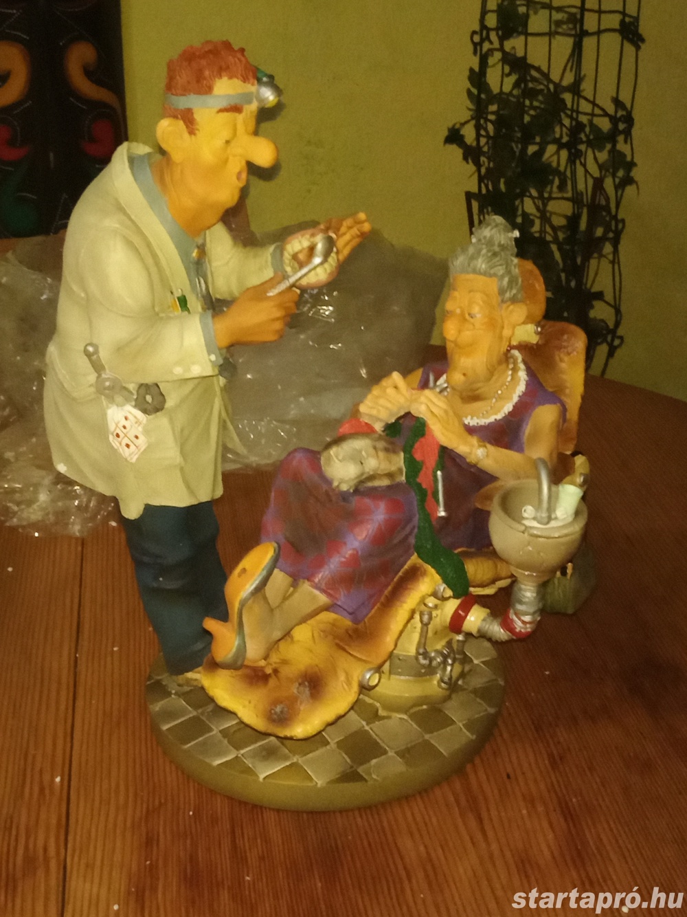 Fogorvos - Profisti Collection figura - Parastone - 65000ft óbuda  személyesen óbudán lakcimemen 36 