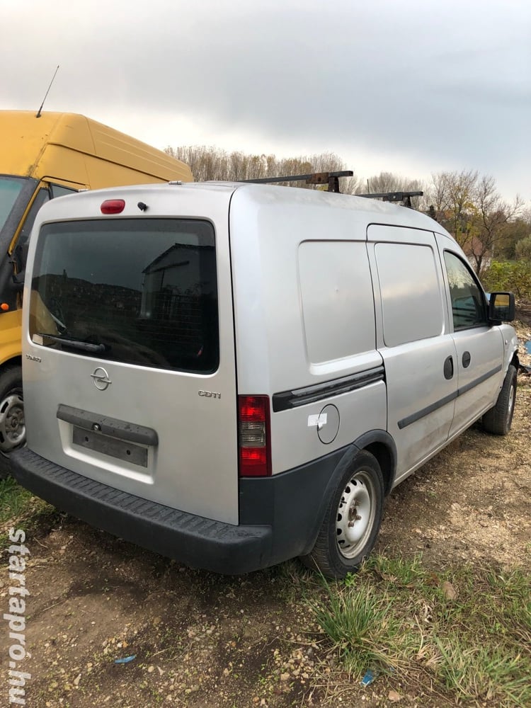 Opel Combo 1.3 CDTi 2006-os, minden alkatrésze eladó