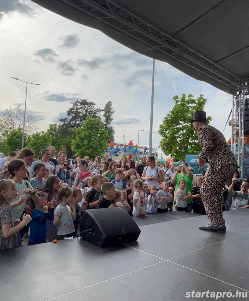 Fesztiválra gyerekműsor rendelés 