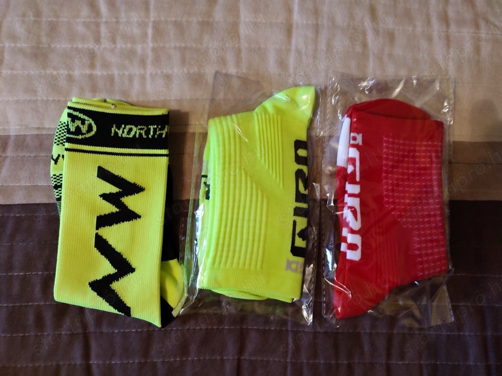 Nothwave Giro kerékpáros zokni újak fluo yellow és red unisize 