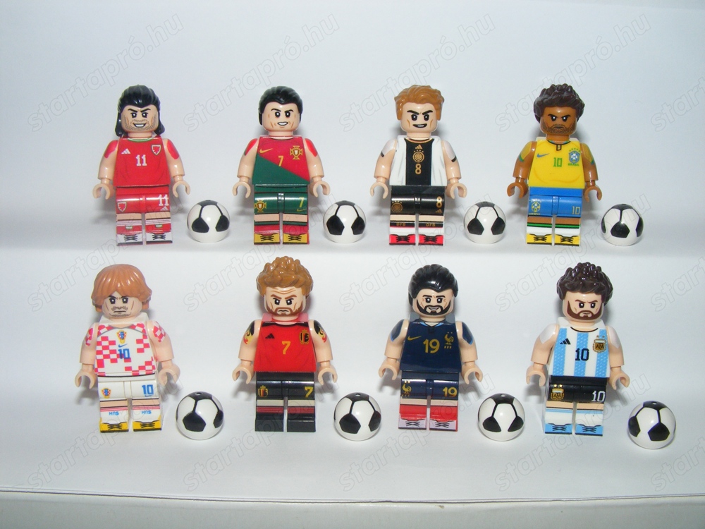 Lego Focista figurák Futball foci Messi Modric Ronaldo Neymar Bale Kroos 8db ÚJ