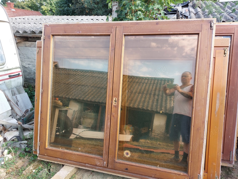 Fa;sz;157 m;138 hőszigetelt bukó-nyiló 2 réteg üveg tok osztó nélkül kép szzerinti állapotban eladó-