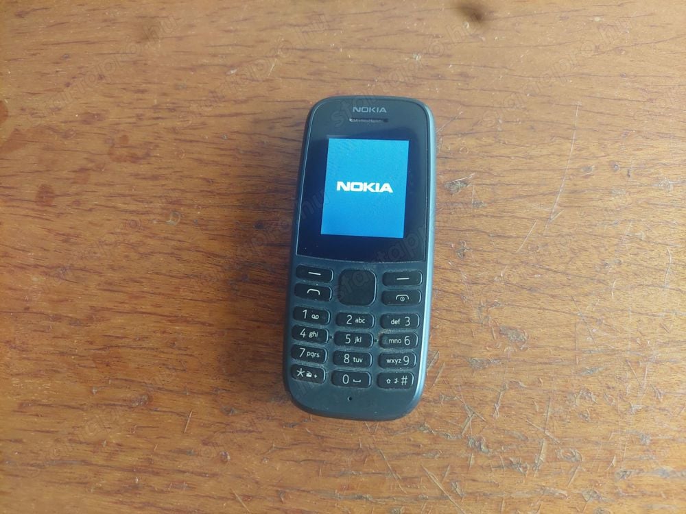 Nokia 105 független telefon