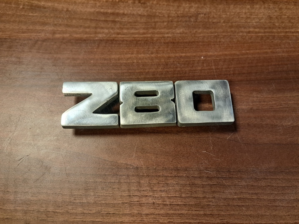 Eladó eredeti Ikarus 280   Z80 felirat típusjelzés logo