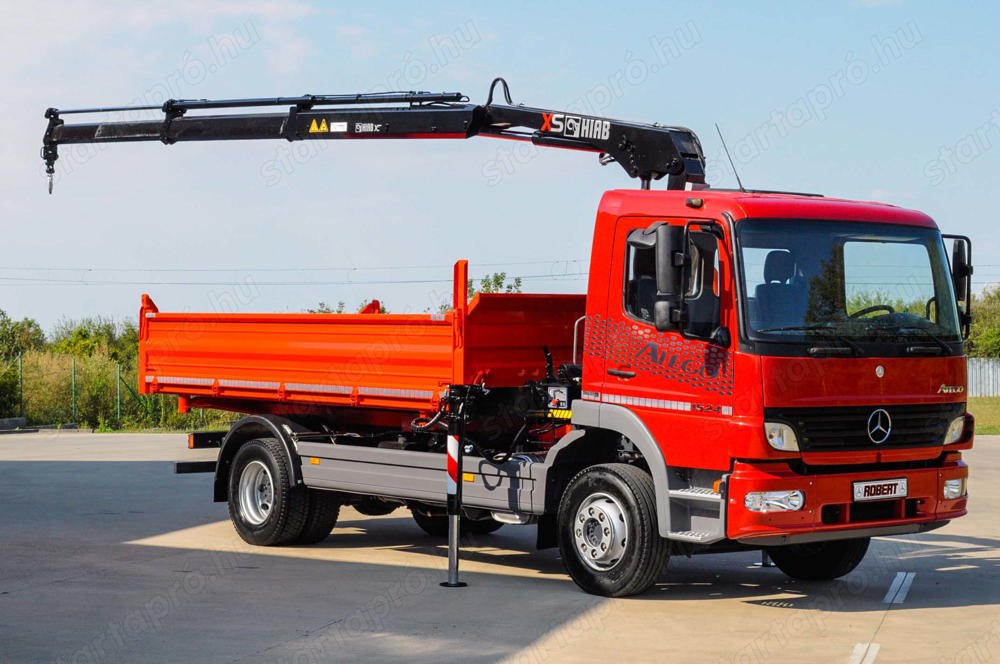 Mercedes Benz ATEGO 1524 BlueTec4 Billenőplatós - Darugémes teherautó EU4