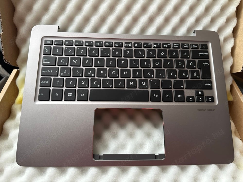 Asus UX310UA-1A magyar billentyűzet UX310UA billentyűzet 90NB0CJ1-R31HU0 topcover