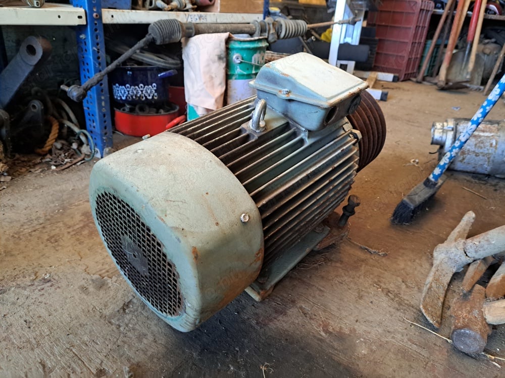 Három fázisú 11 KW -os villanymotor 1440 RPM TGL 11856 01 Heckert