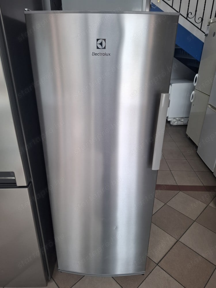 Használt Electrolux ERF3307AOX Normál Hűtőszekrény [KH177] 3 hónap garanciával