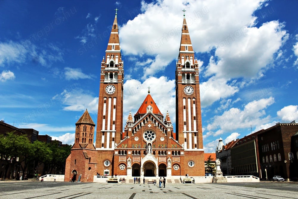 Négy napos szegedi és Szeged-környéki kiránduláshoz kísérőmet keresem júliusban