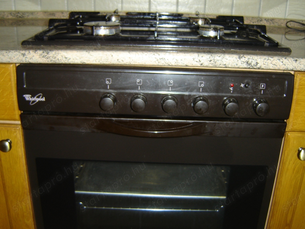 Whirlpool Barna béépithető kalyha Eladó