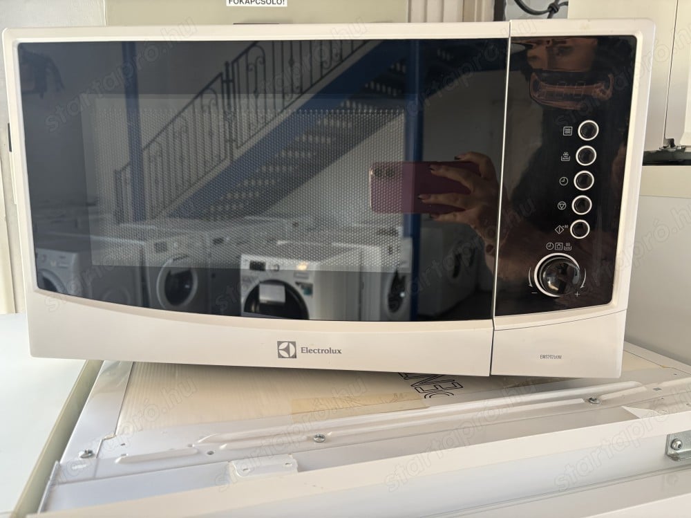 Használt Electrolux EMS20200W Mikrohullámú Sütő [HFV718] 6 hónap garanciával