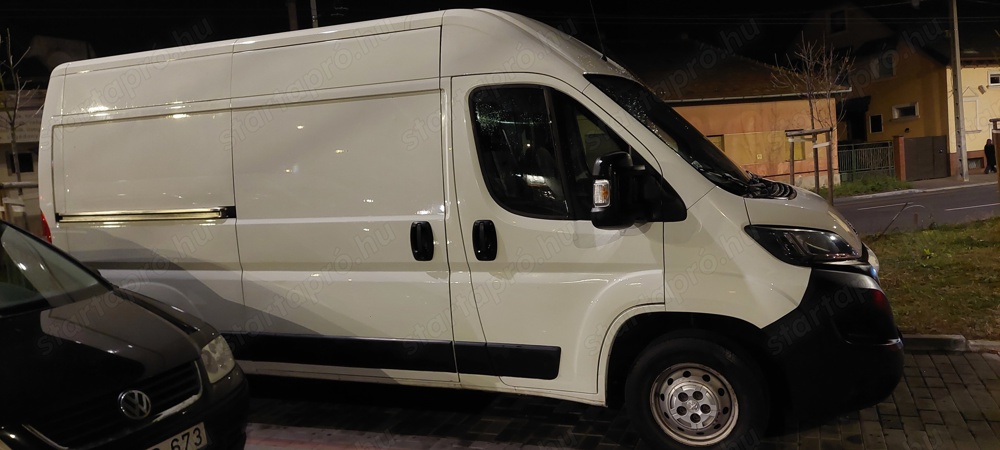 Teherautó bérlés-szállítás-költöztetés