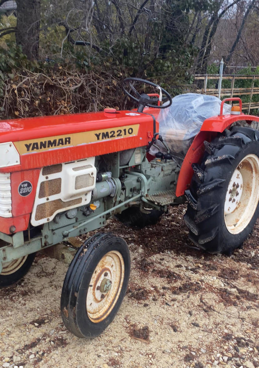 yanmar  2210 22 le s kistraktor eladó szinte új