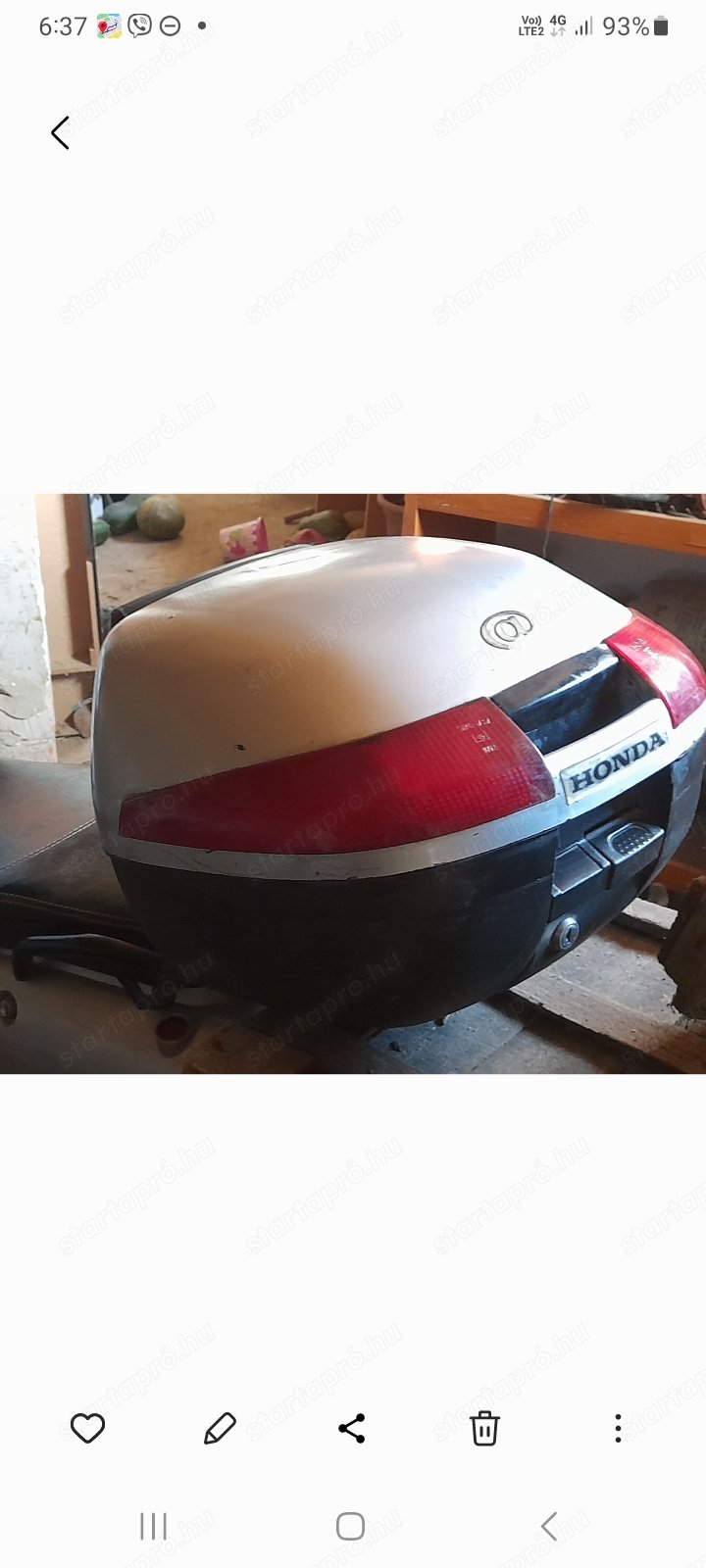 Honda Nes 125 gyári sisaktartó doboz