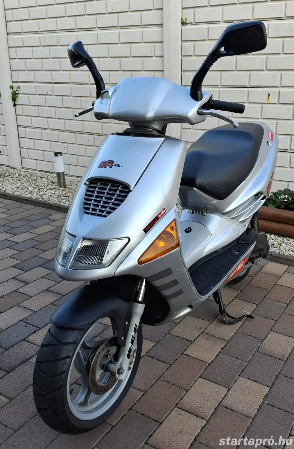 Aprilia Sr 50 Megkímélt Gyári Aprilia Sr 50 Megkímélt Gyári