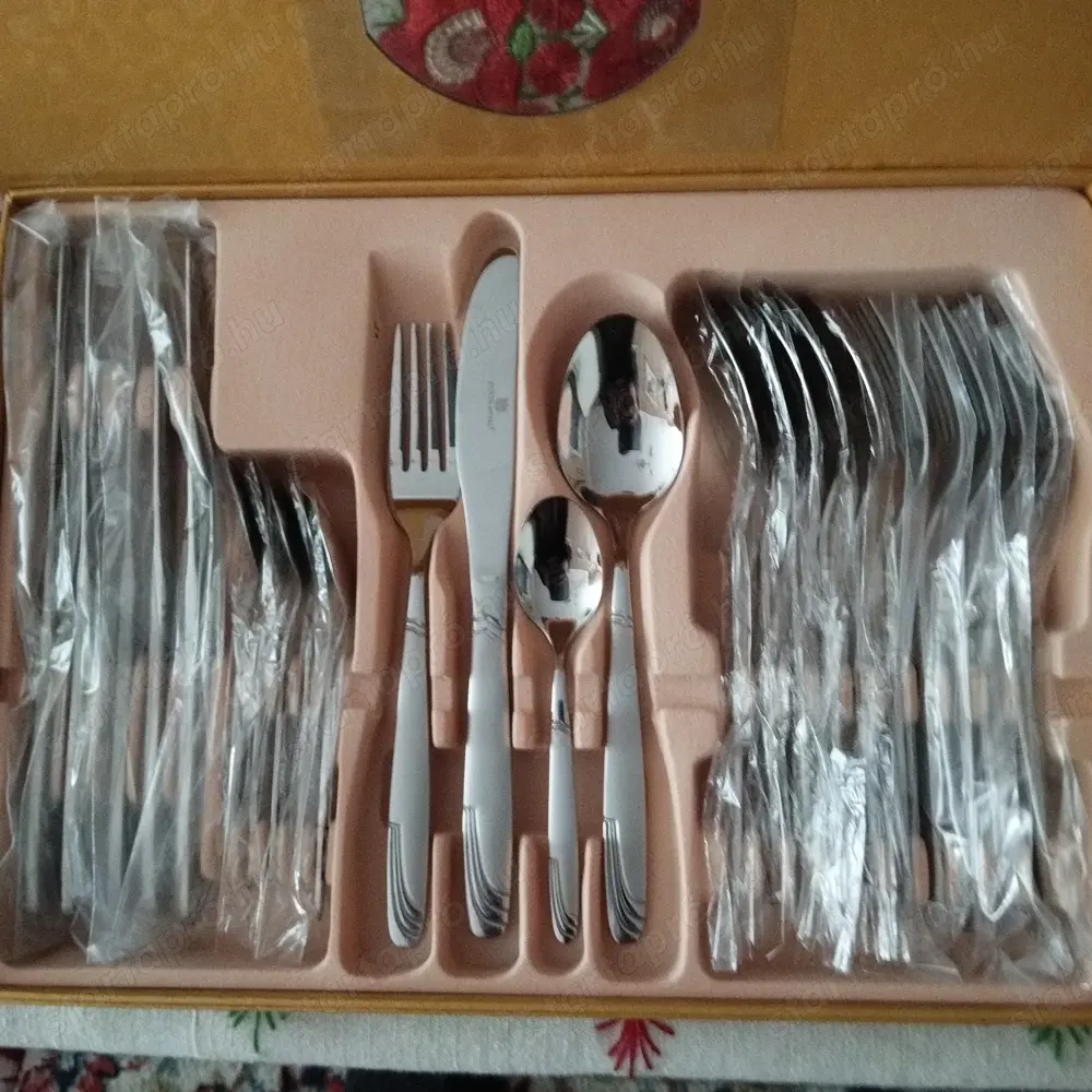 24 db-os ezüst evőeszköz készlet 24 db-os ezüst evőeszköz készlet