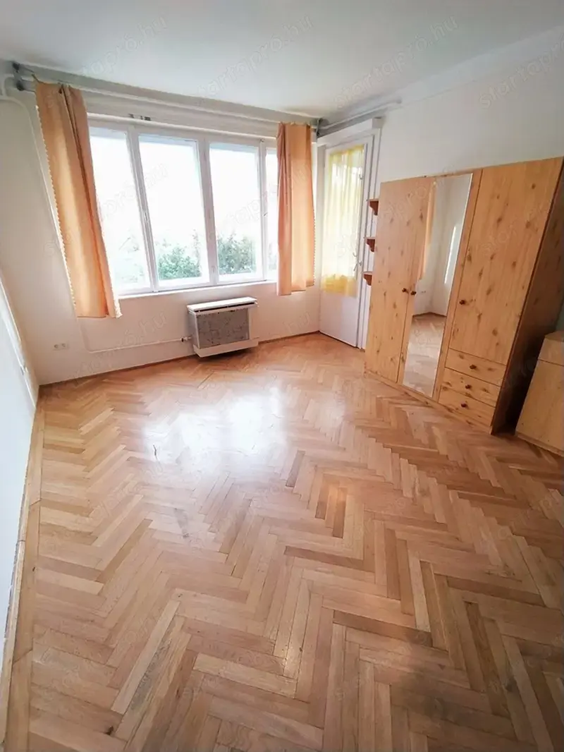 Bp., III. Óbudán, csendes zöld környezetben, 45 m2-es, nappali, 1 hálós lakás kiadó. Bp., III. Óbudán, csendes zöld környezetben, 45 m2-es, nappali, 1 hálós lakás kiadó.