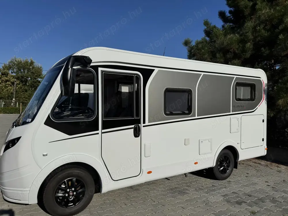 Globebus I 1 lakóautó készletkisöprés kedvezménnyel