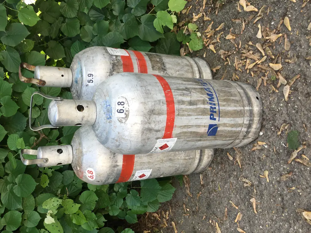 Pb palack , háztartási 11,5 kg ! Üres 8500 Ft ! Pb palack , háztartási 11,5 kg ! Üres 8500 Ft !
