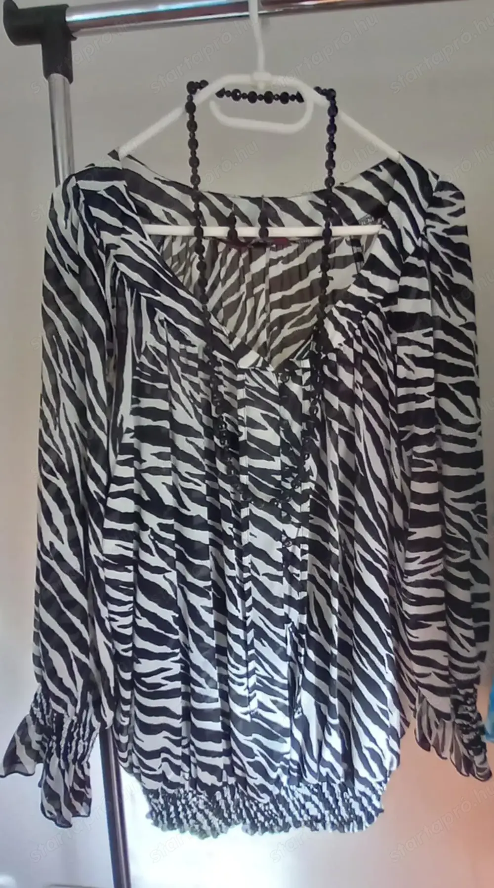 Fekete gyöngy nyaklánc fülbevalóval eladó