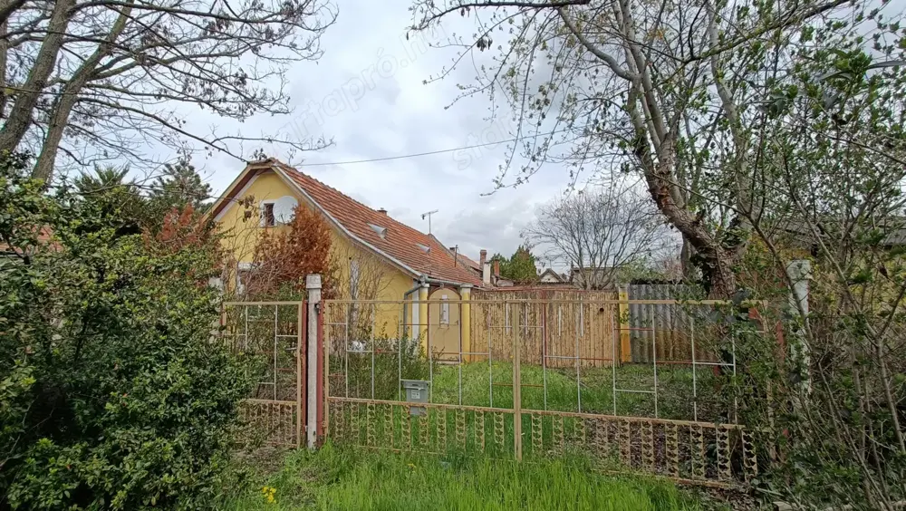 Kiskunmajsa belvárosban 2 szobás családi ház eladó