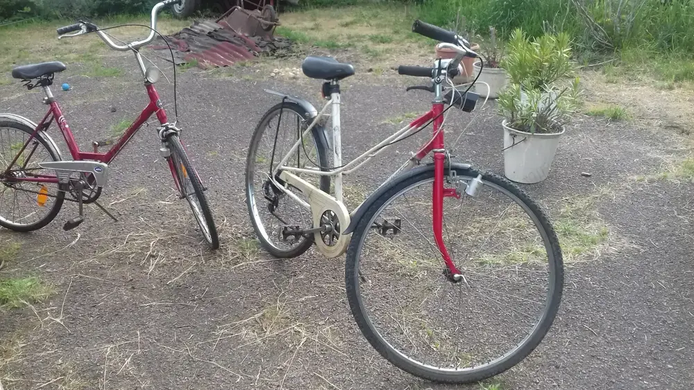 Dinamós lámpás, 28-as kerékpár eladó.