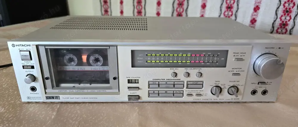 Hitachi D-E95 Csúcs deck