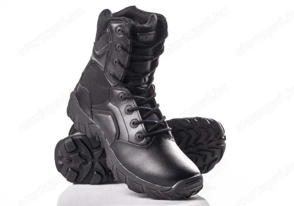 surranót, bakancsot hordó férfit szopnék