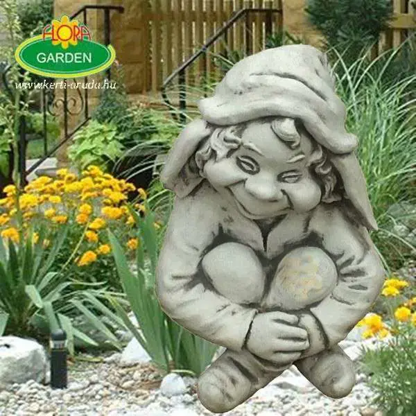 Kerti törpe vicces figura tavasz manó