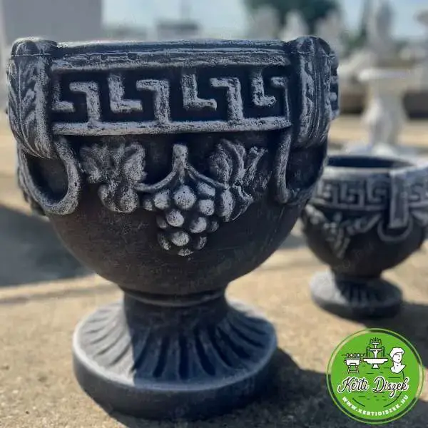 Mediterrán kő kaspó görög mintás